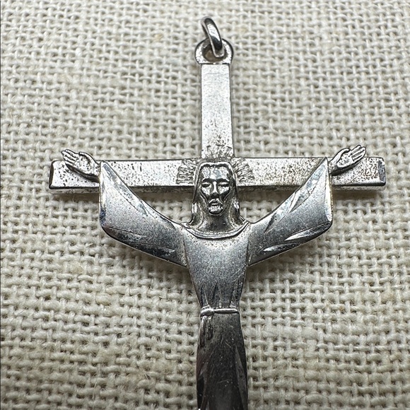 🧡 Sterling Silver Cross Pendant 🧡 - Picture 2 of 8